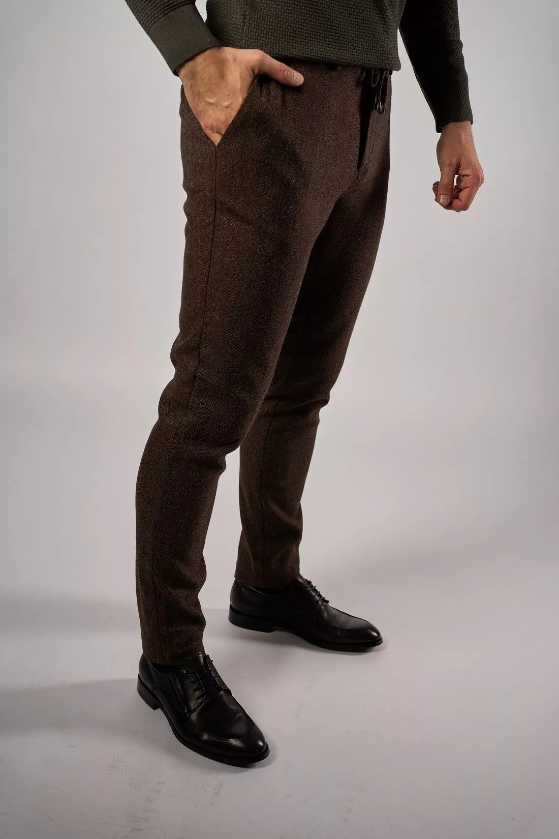 Брюки чиносы