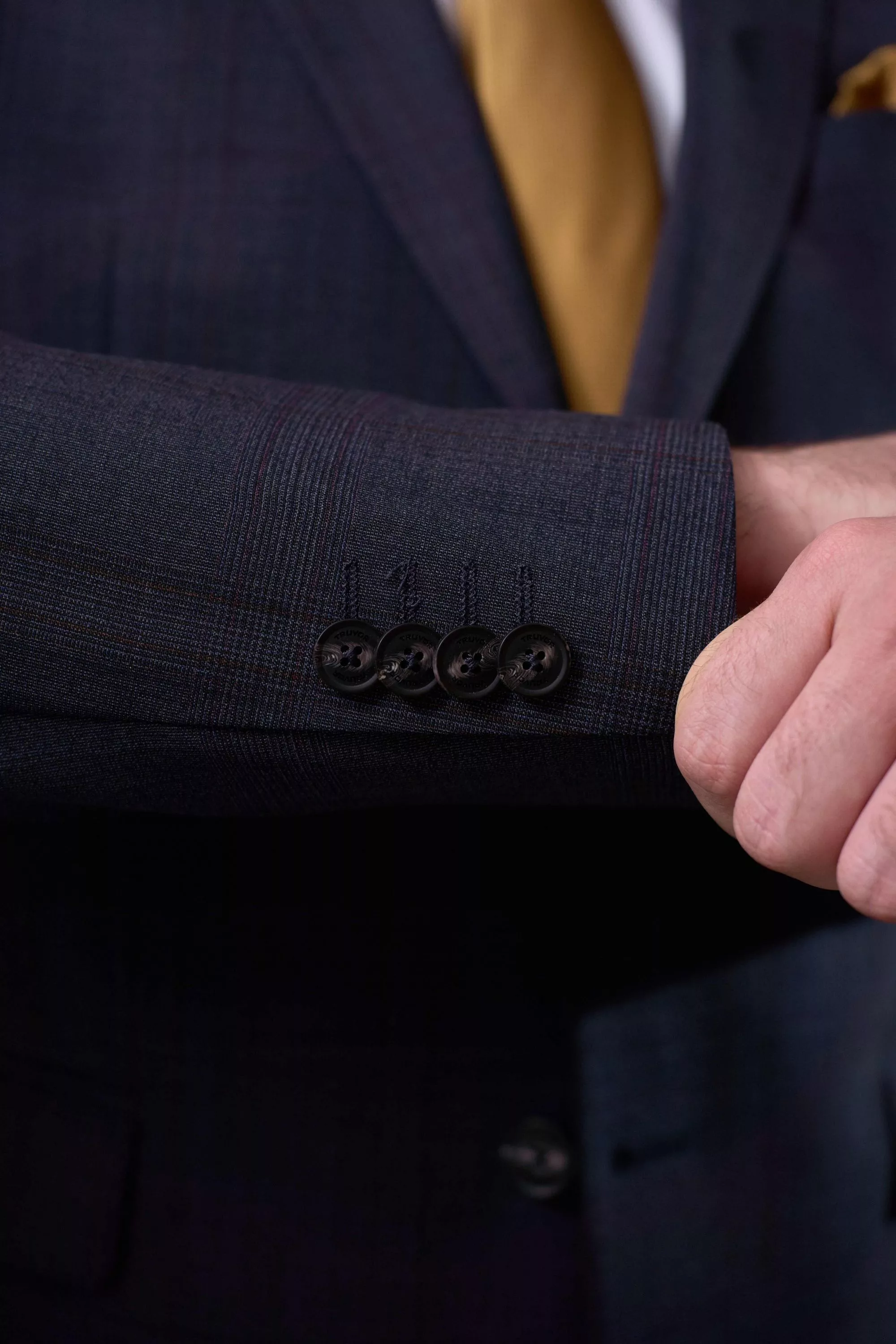 Костюм мужской