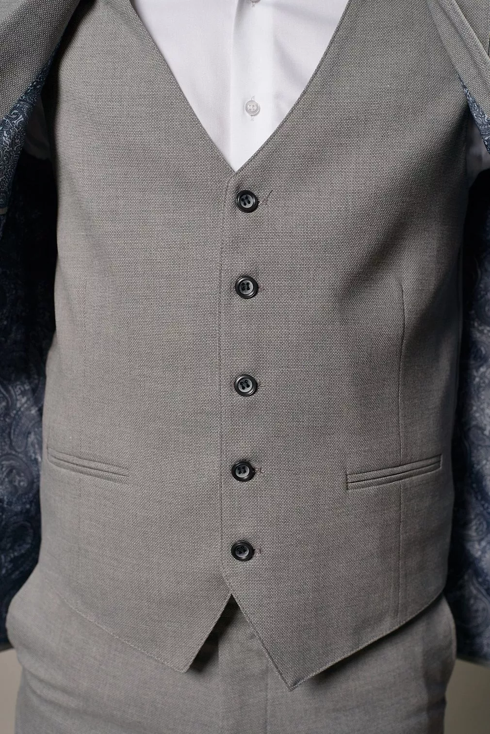 Костюм тройка мужской