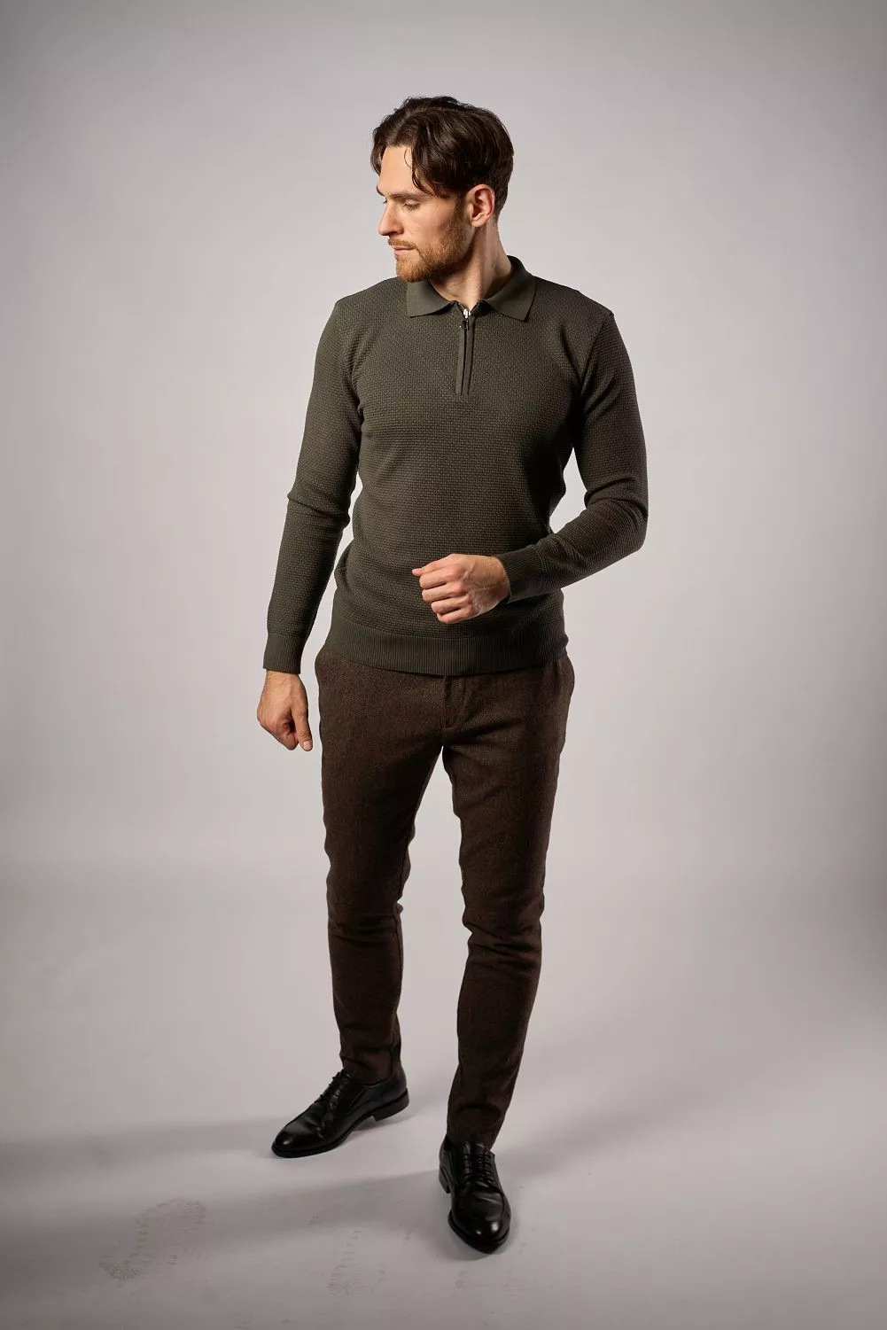 Брюки чиносы