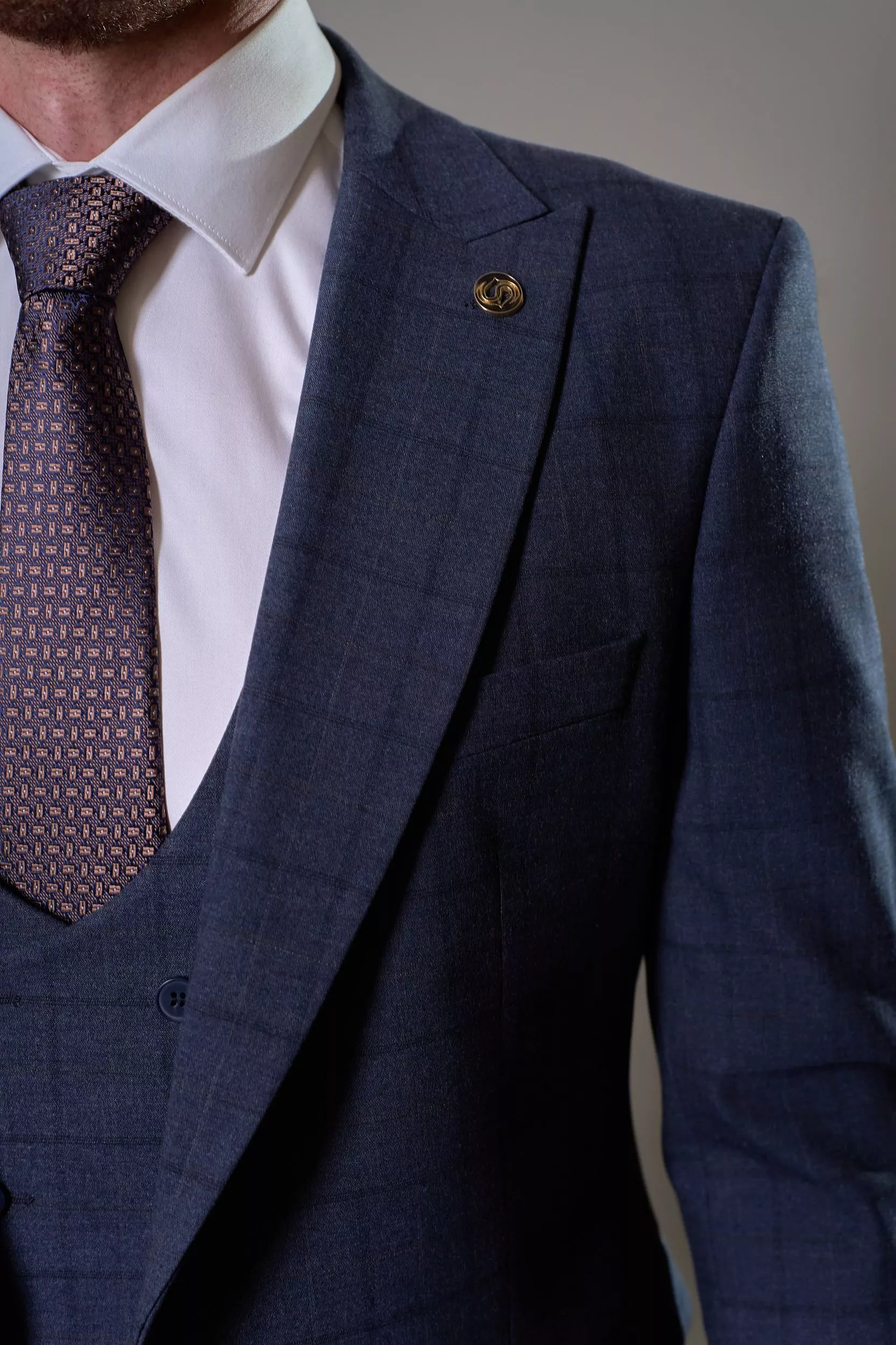 Костюм тройка мужской