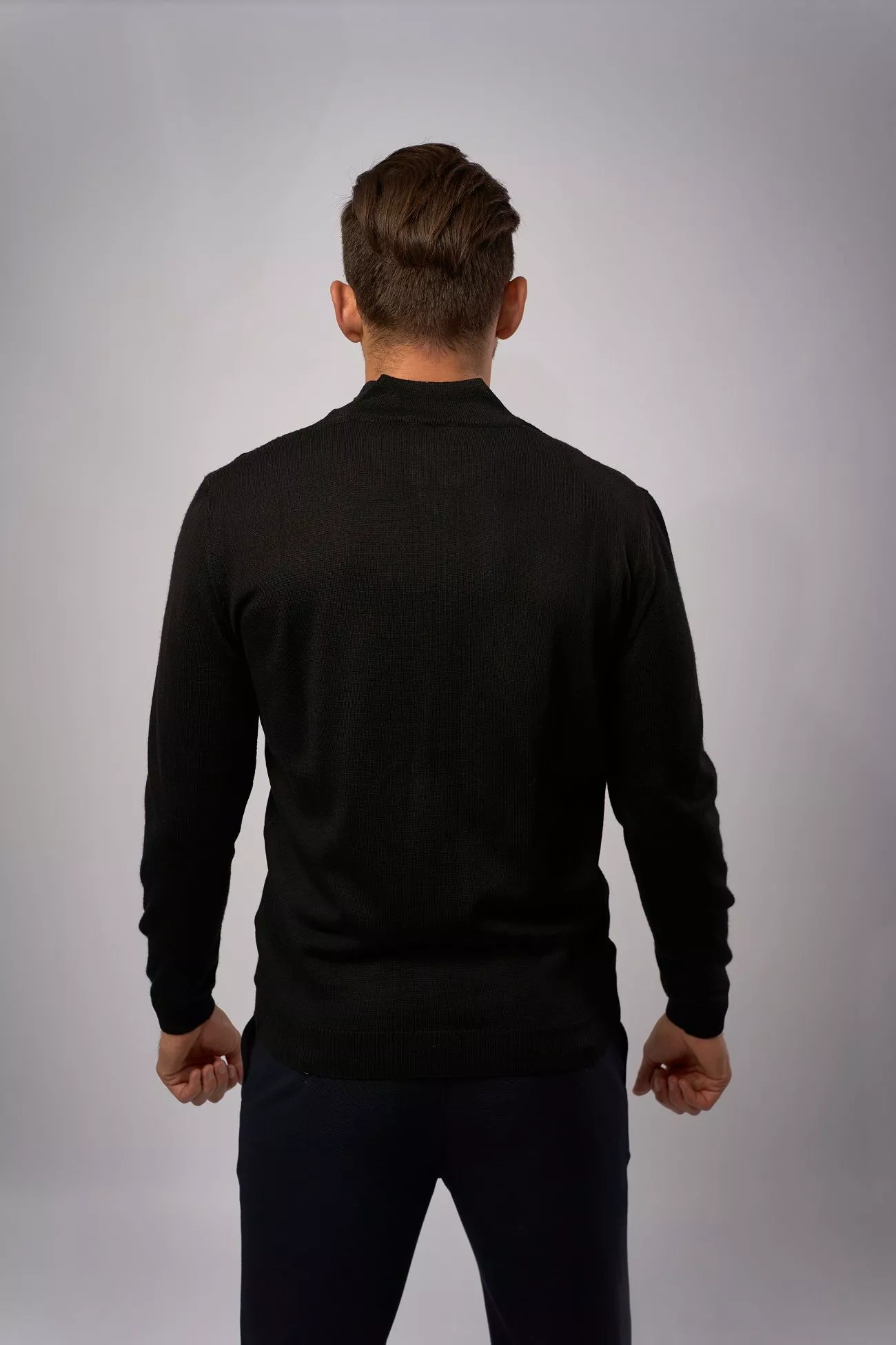 Свитер мужской