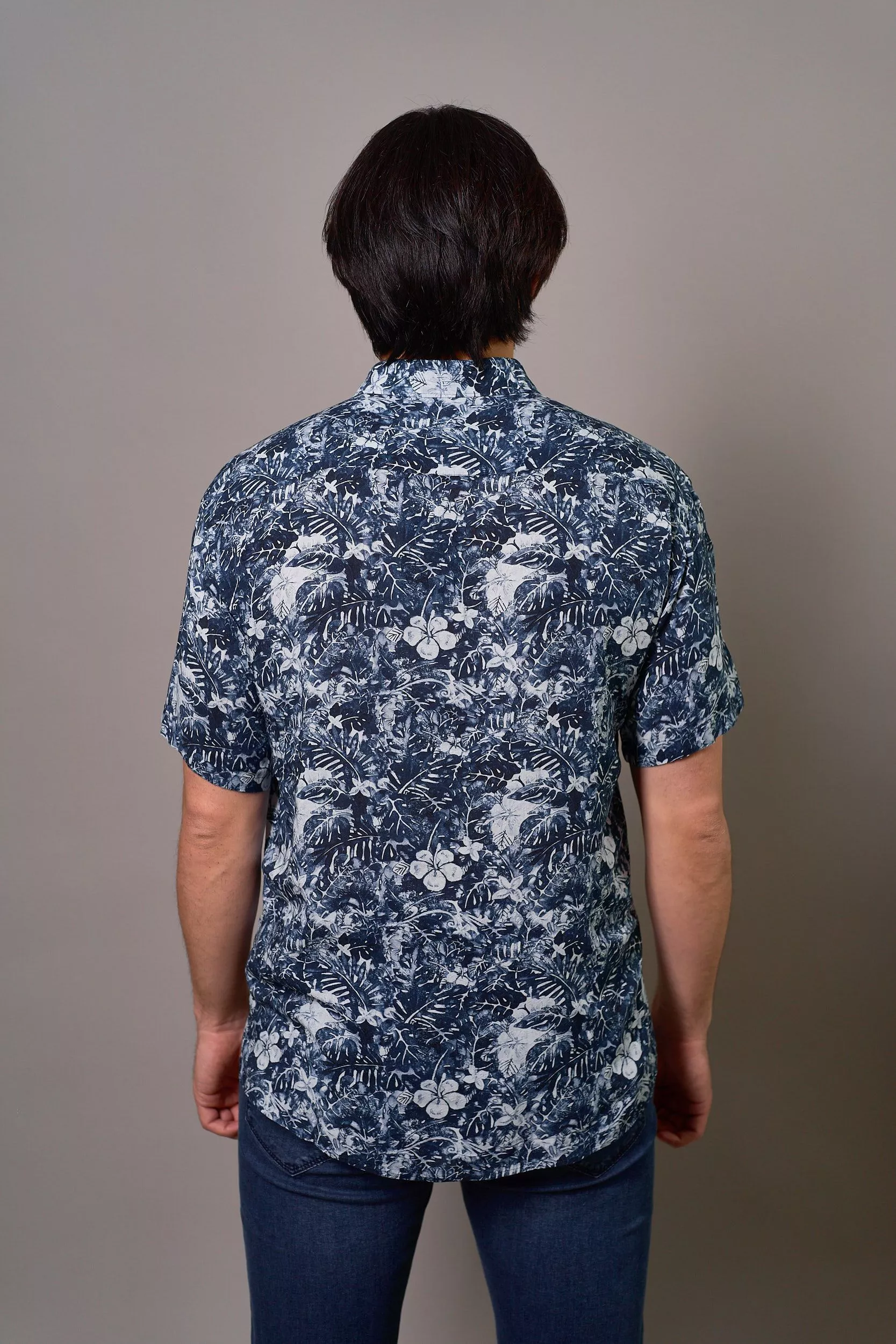 Рубашка мужская короткий рукав