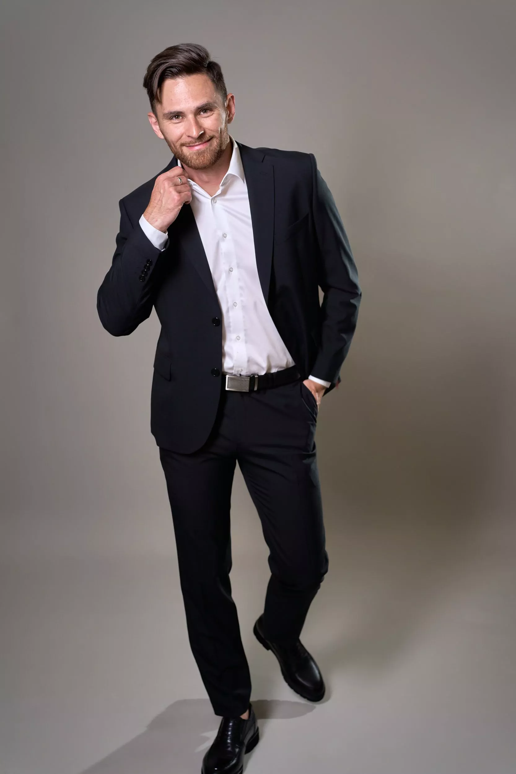 Костюм мужской