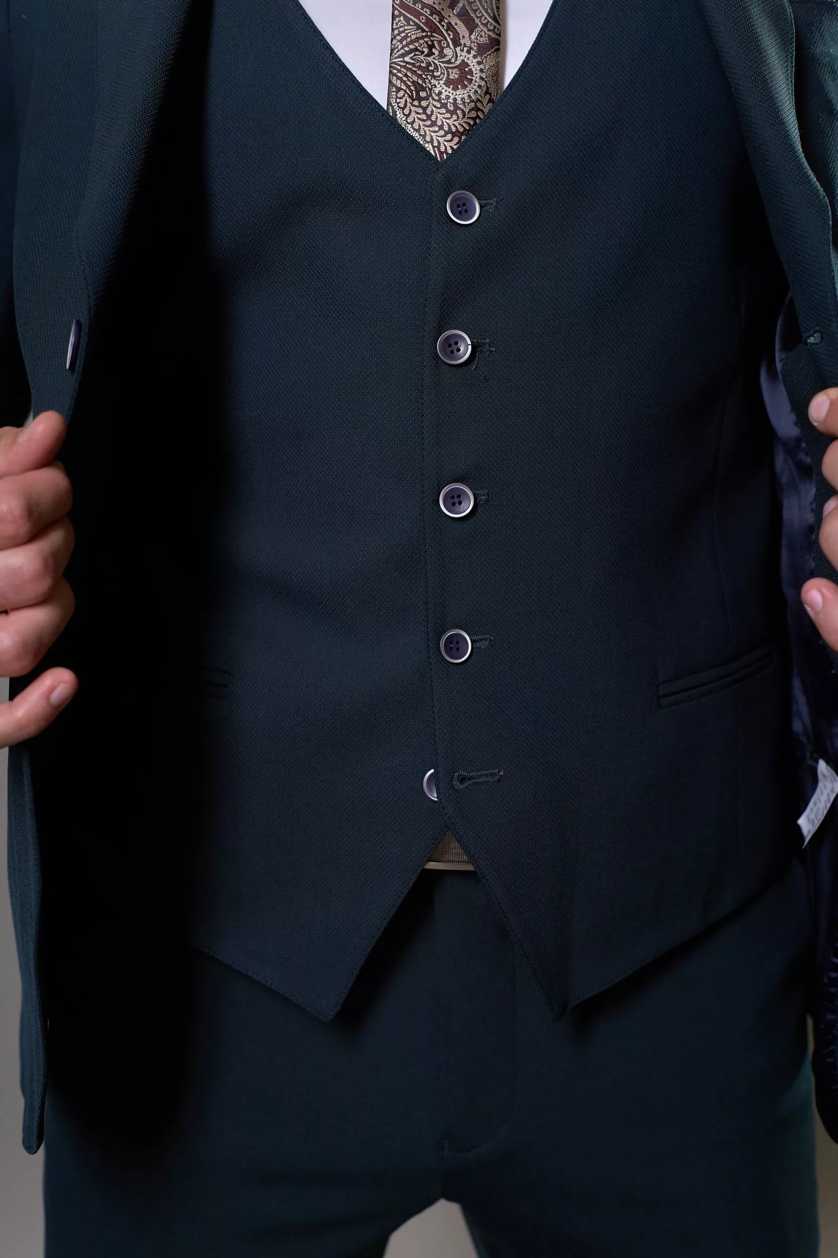 Костюм тройка мужской