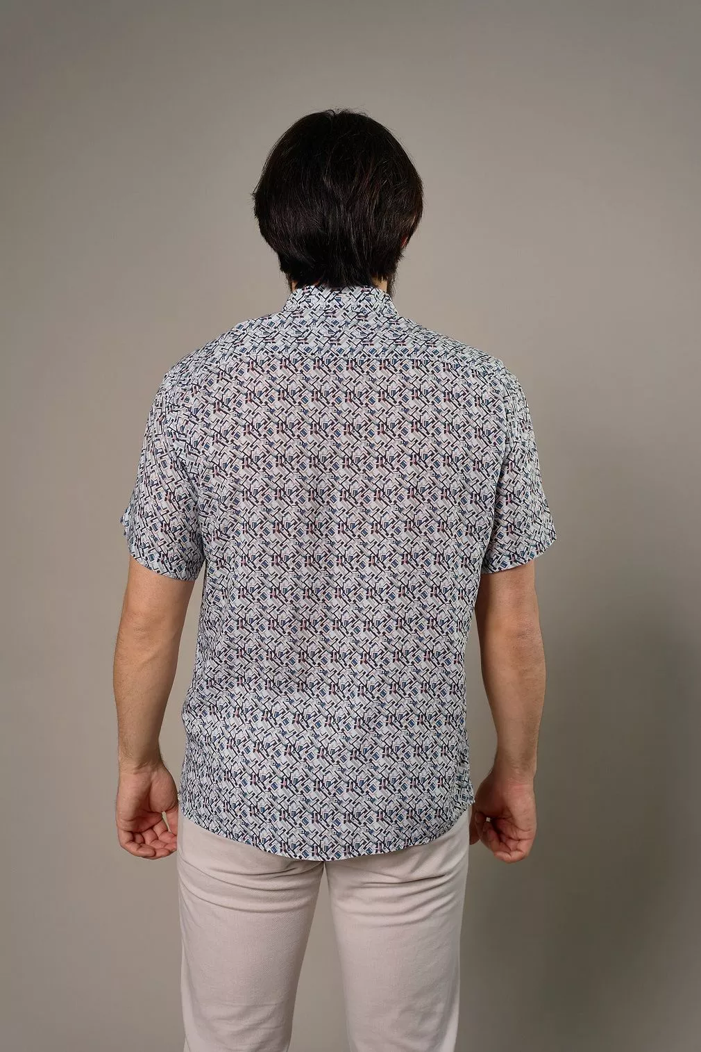 Рубашка мужская короткий рукав