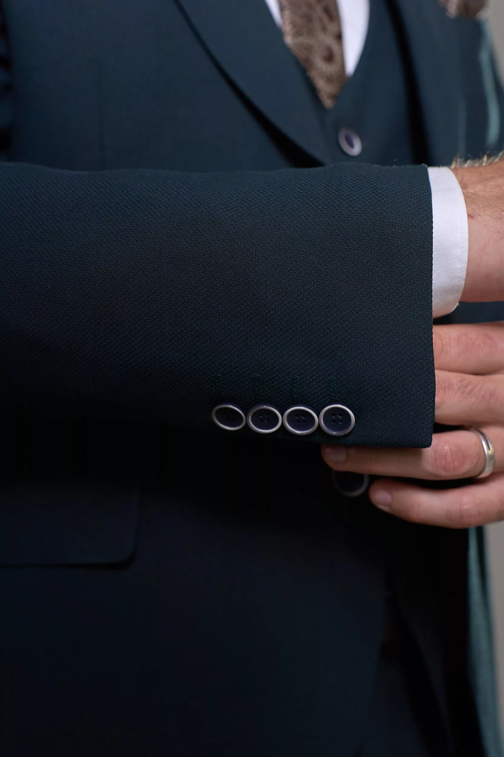 Костюм тройка мужской