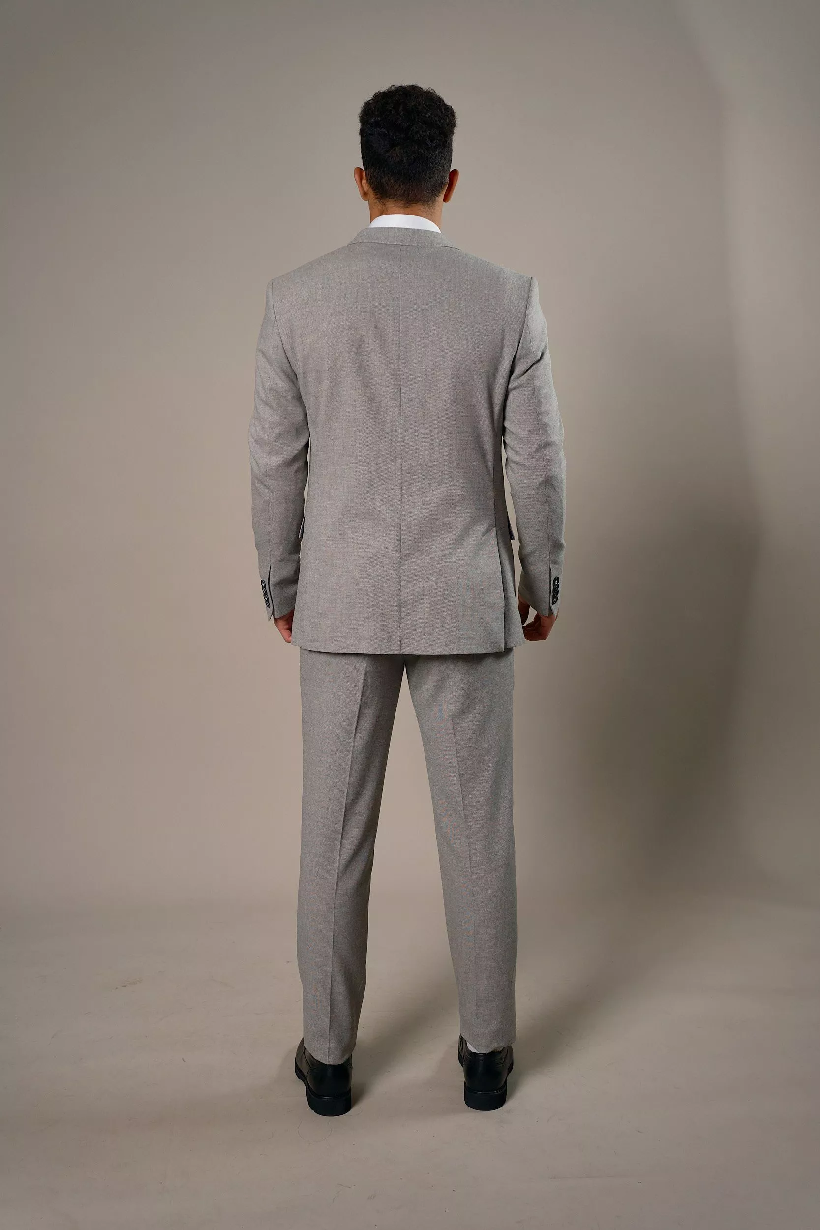 Костюм тройка мужской