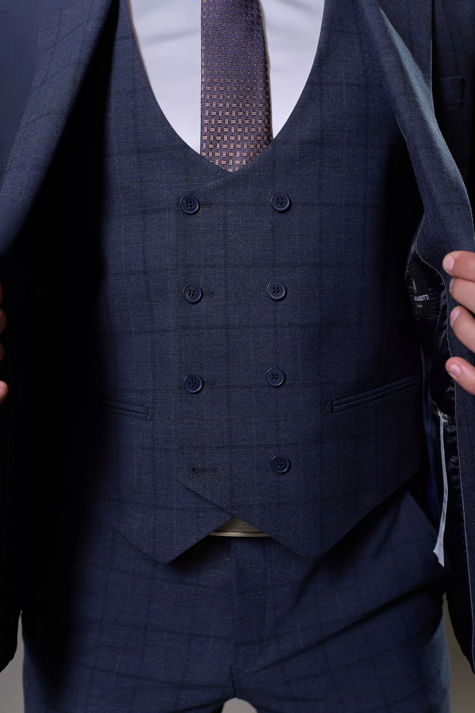 Костюм тройка мужской