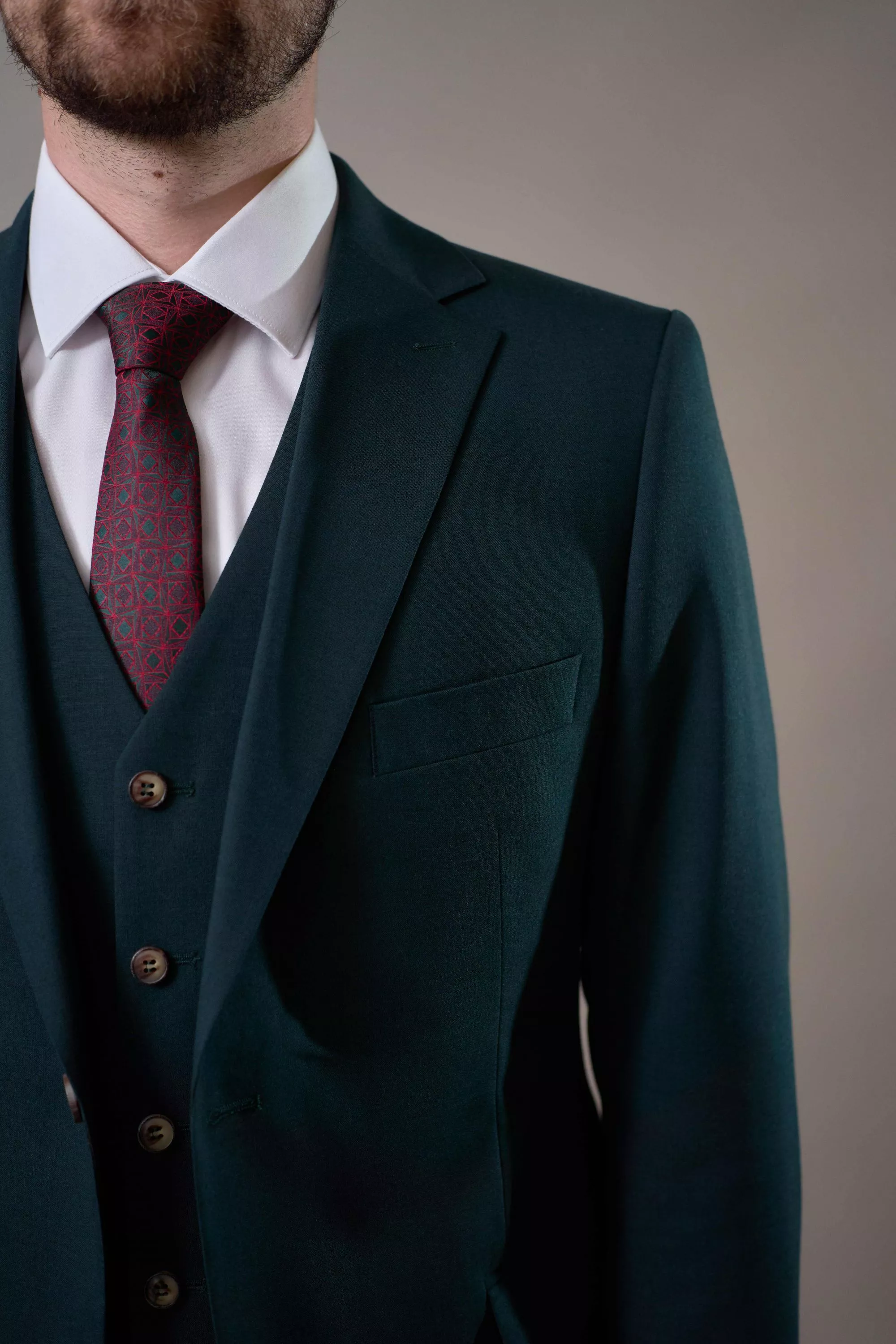 Мужской костюм тройка