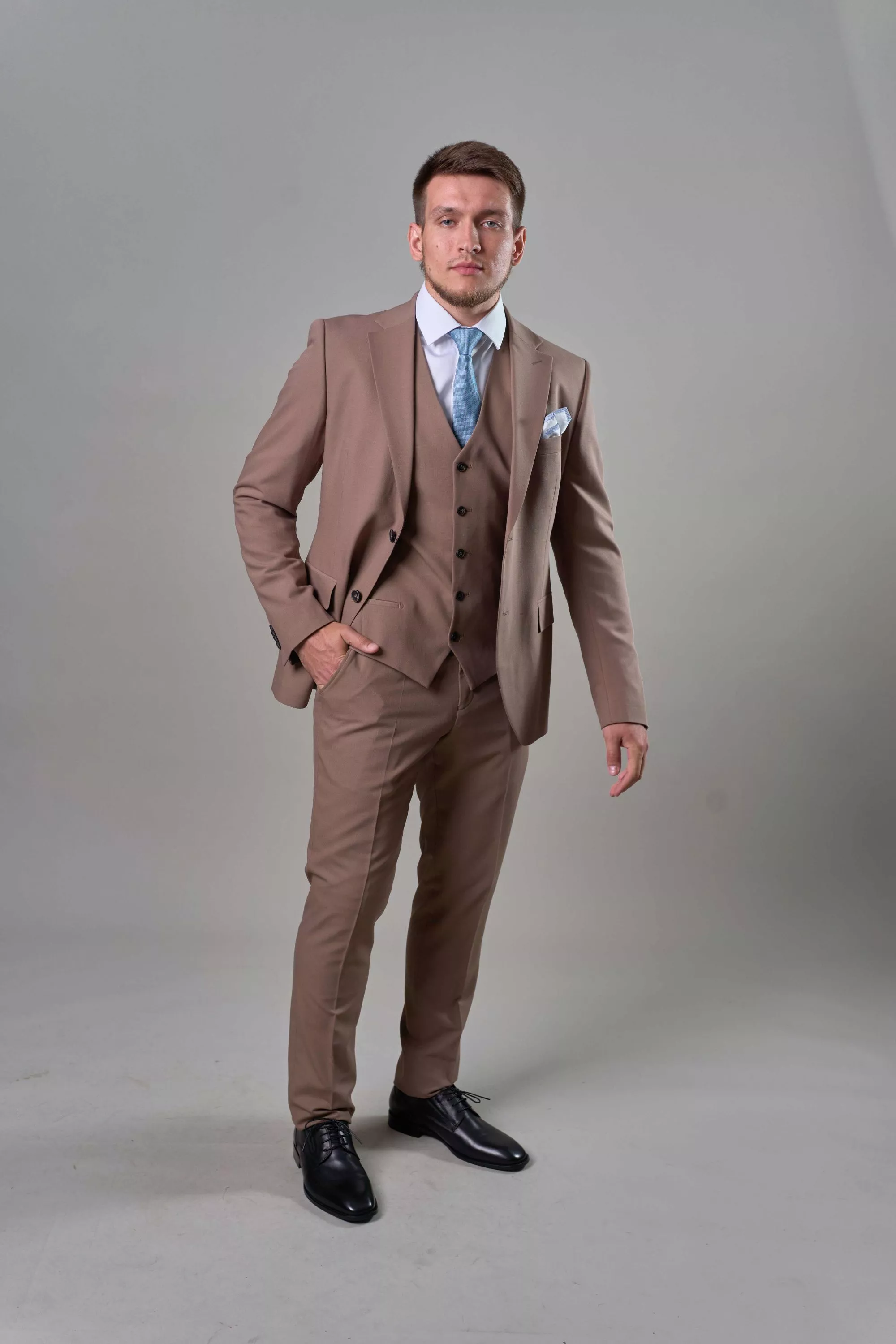 Мужской костюм тройка