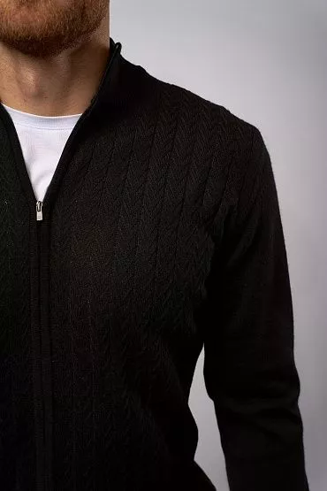 Свитер мужской