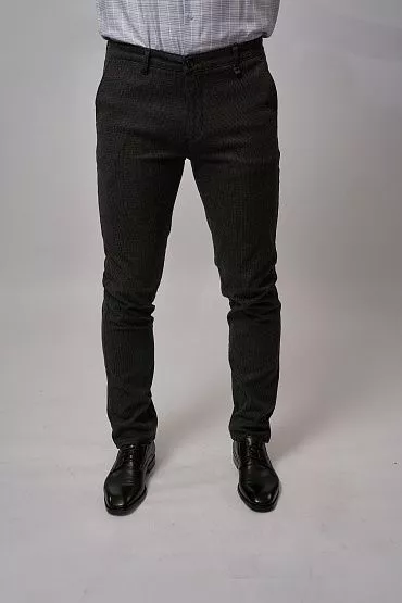 Брюки-чиносы