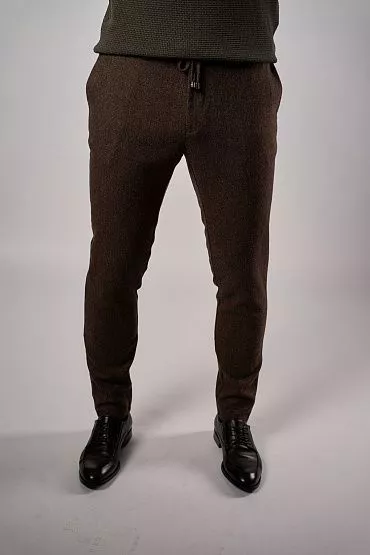 Брюки чиносы