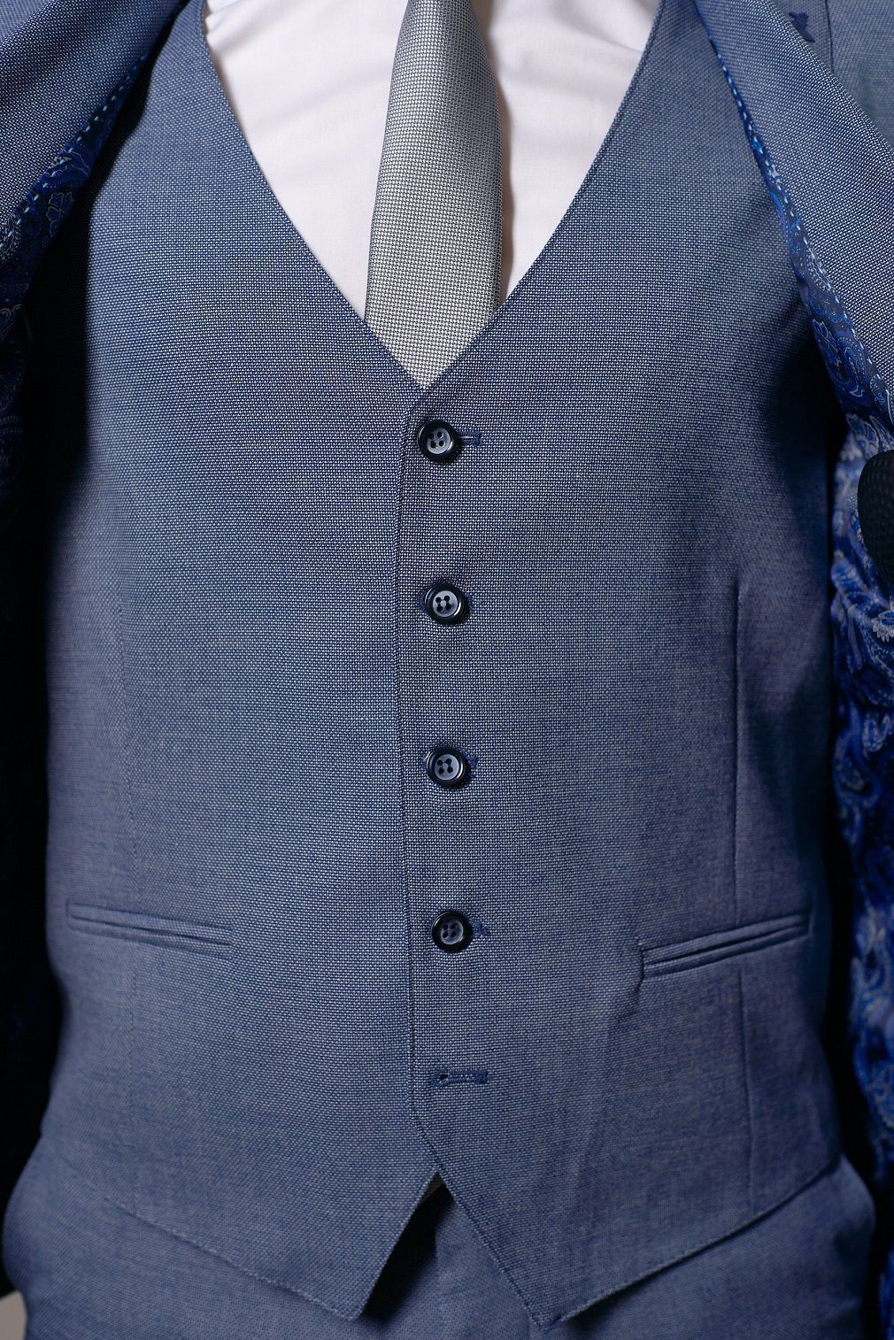 Костюм тройка мужской