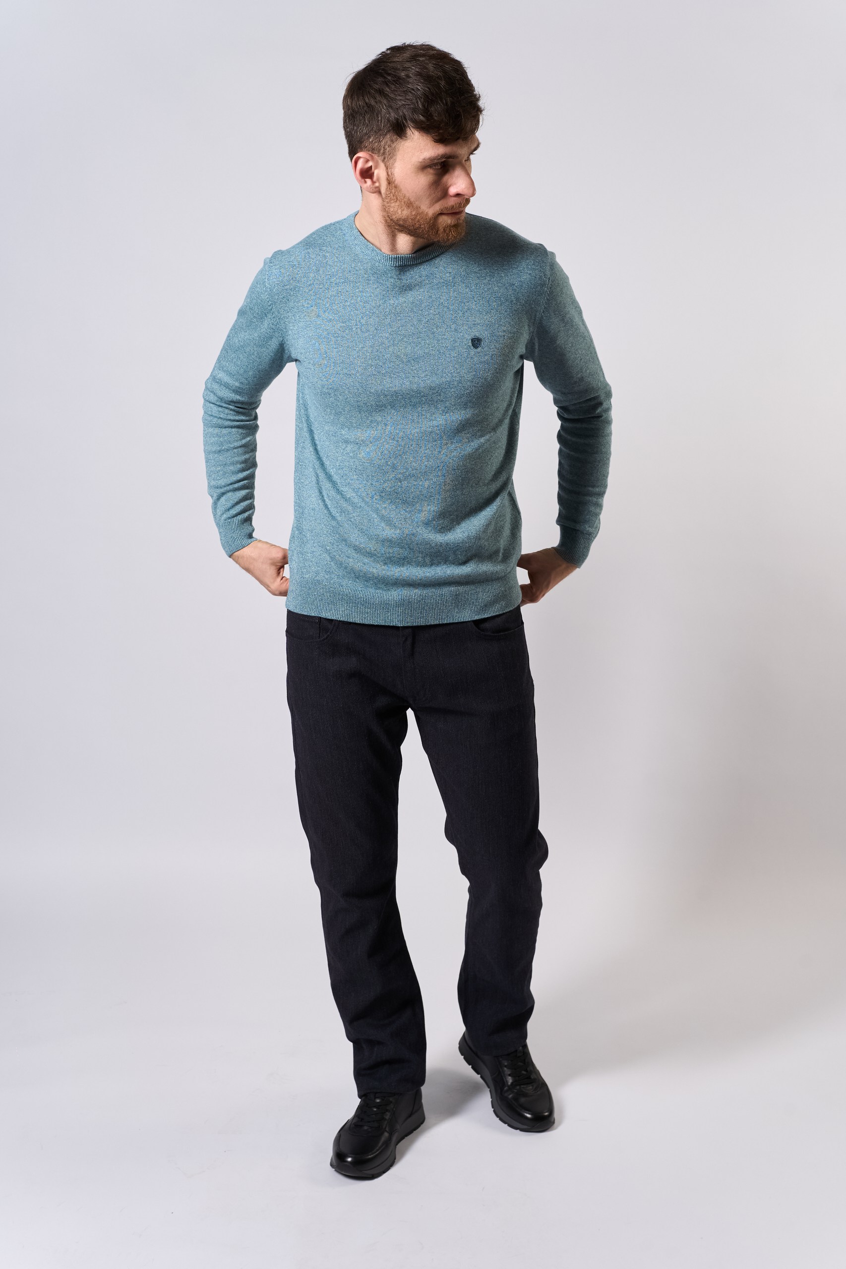 Брюки-чиносы