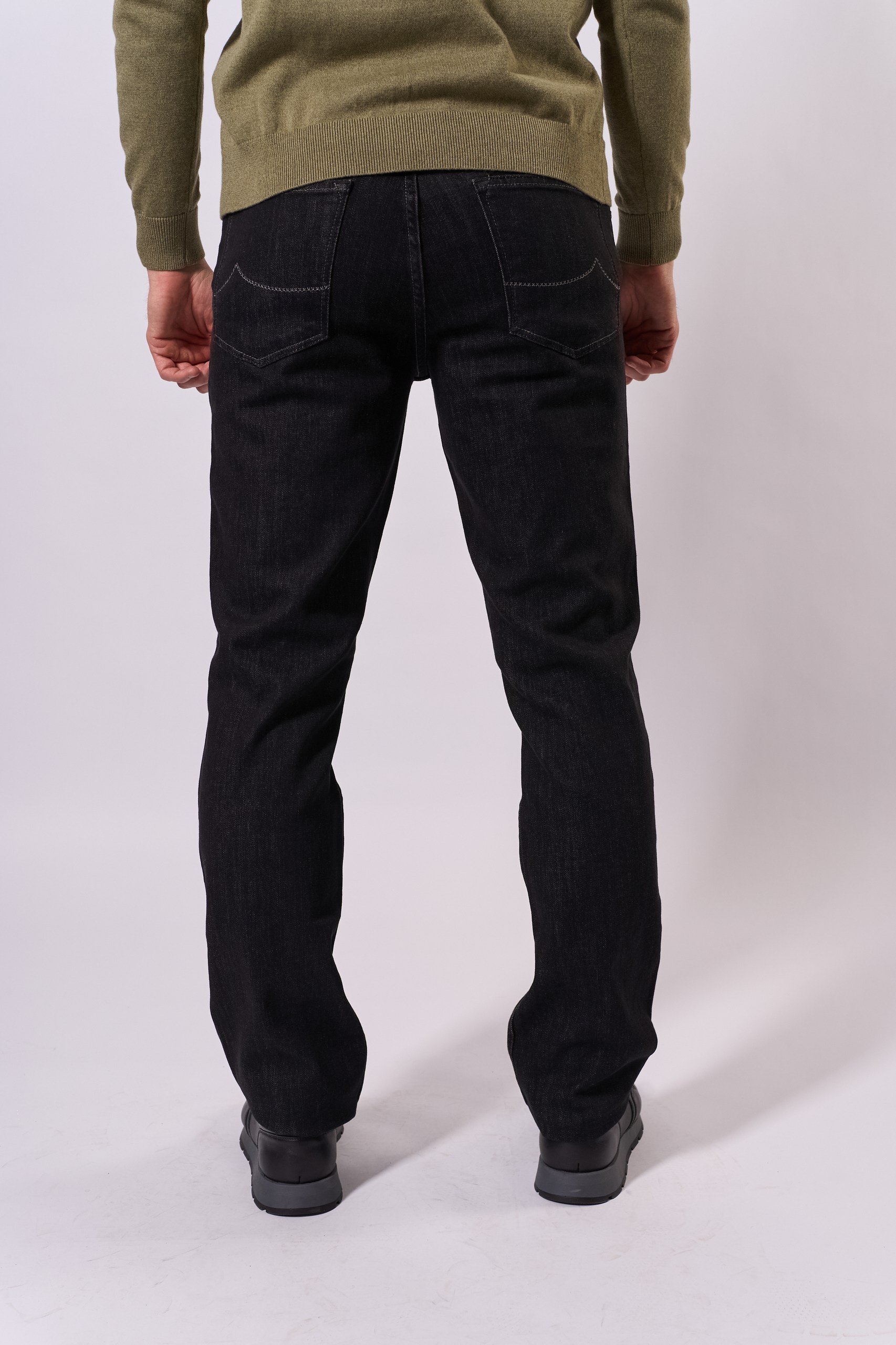 Джинсы мужские