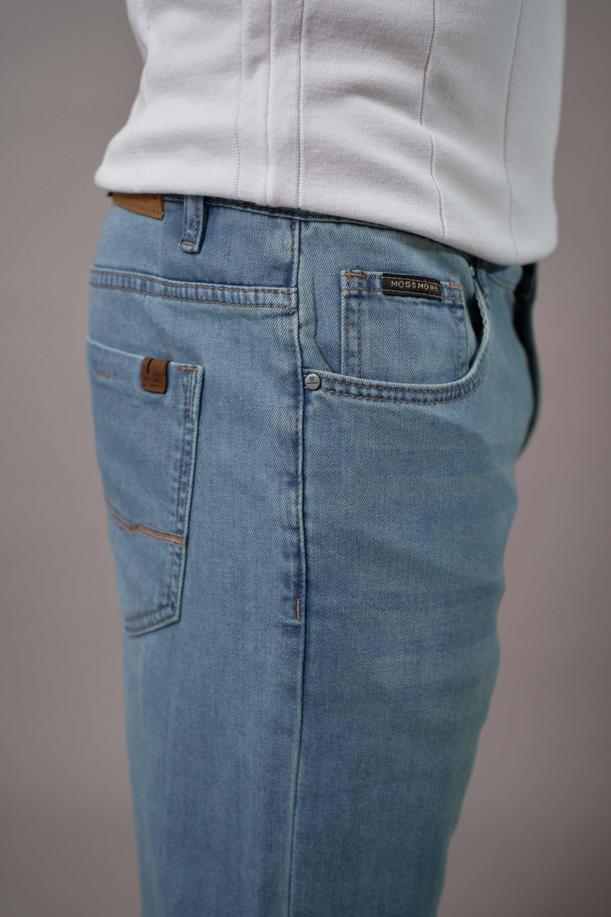 Джинсы мужские