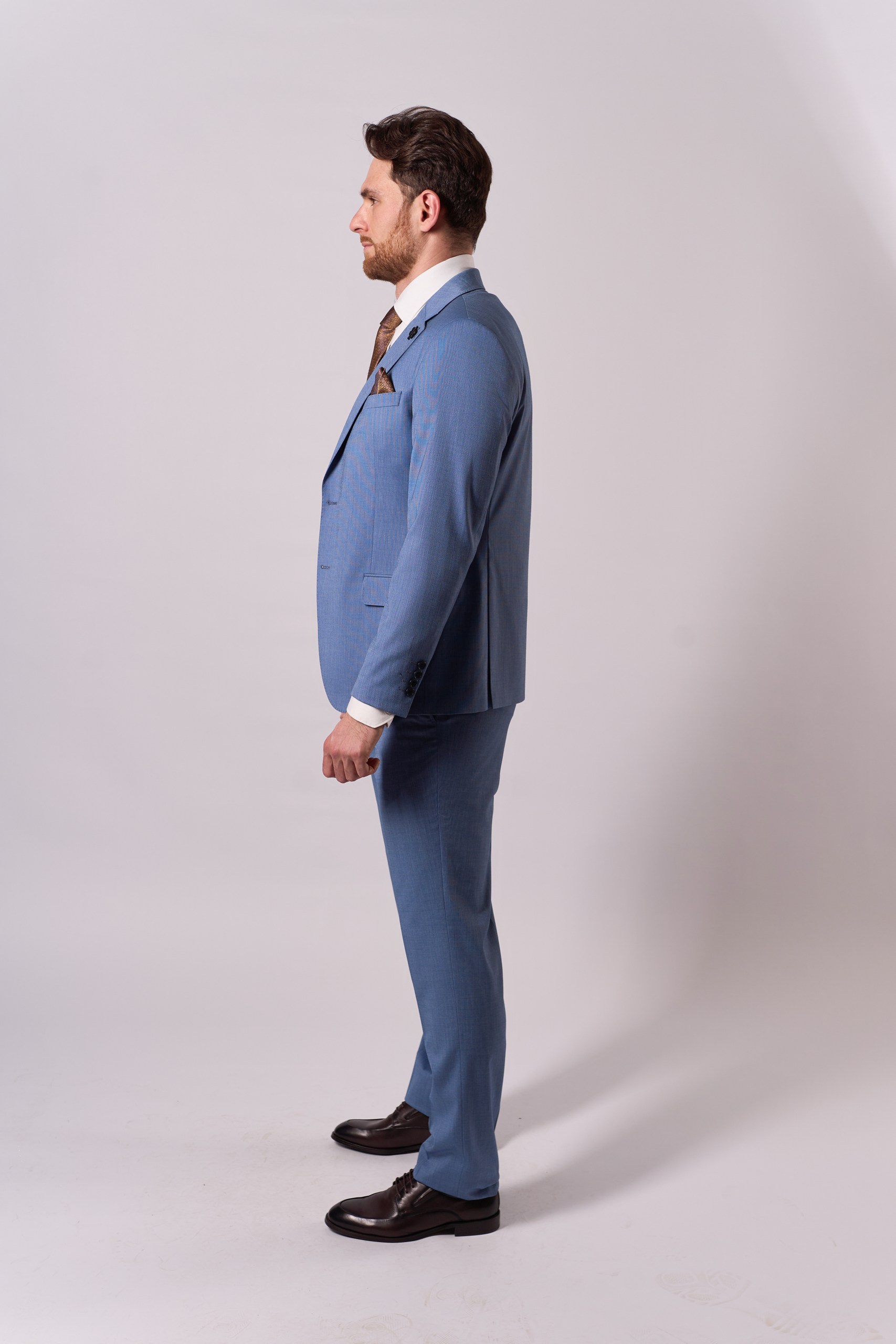 Костюм мужской