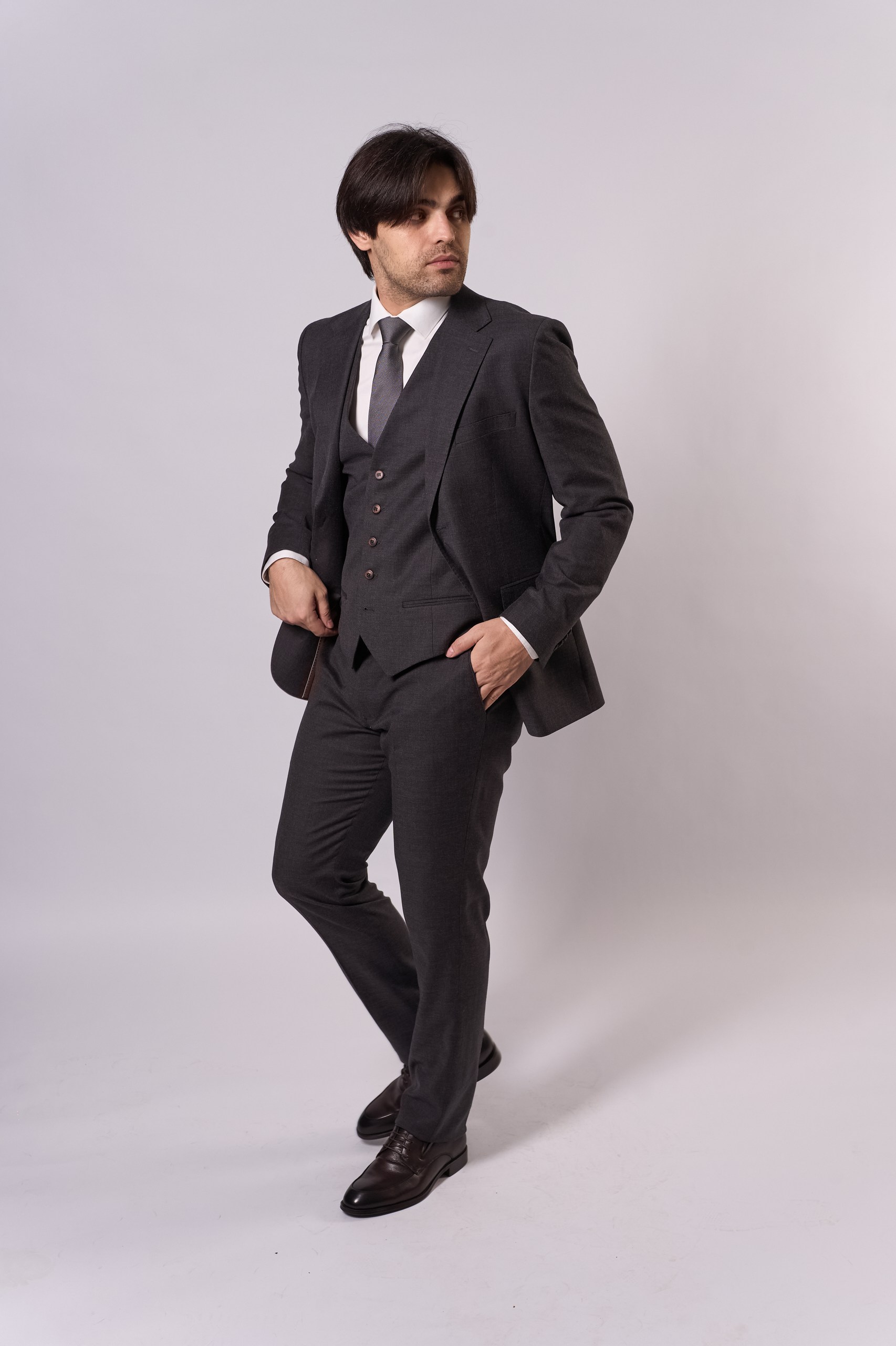 Мужской костюм тройка