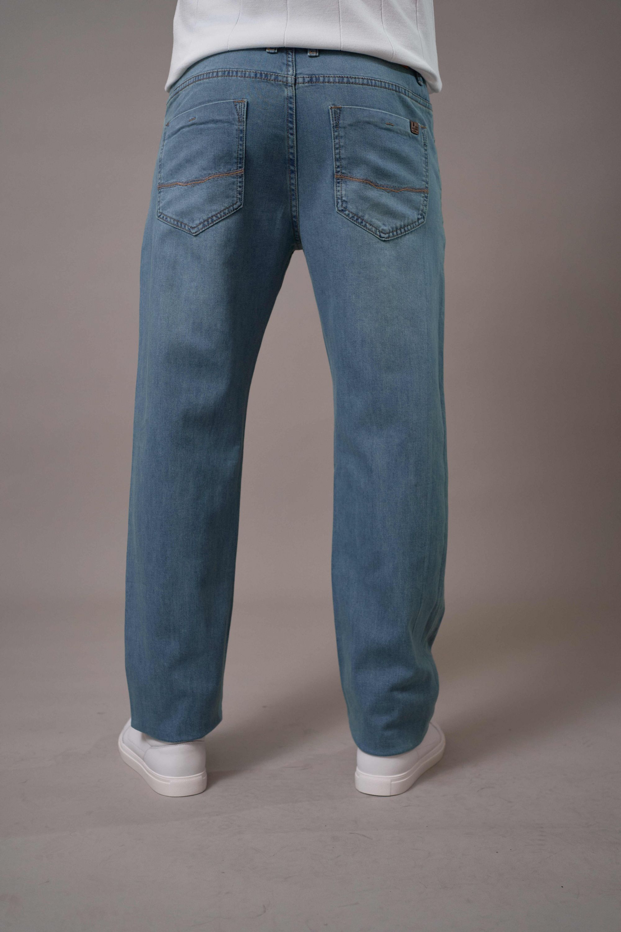 Джинсы мужские