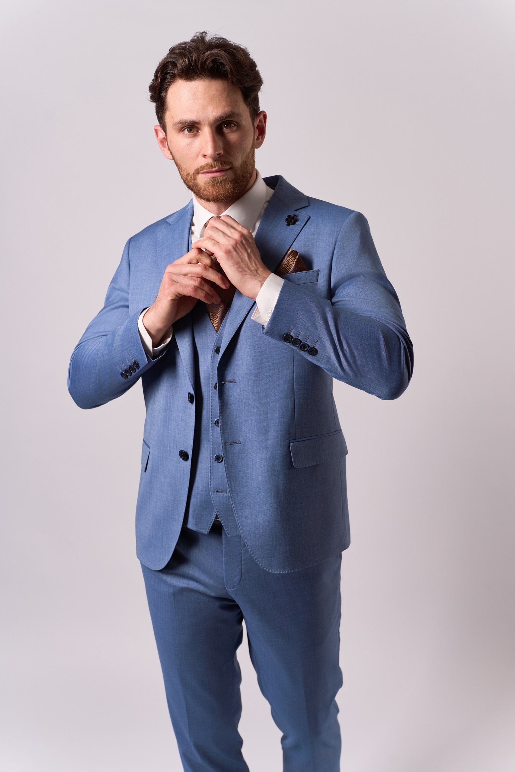 Костюм мужской