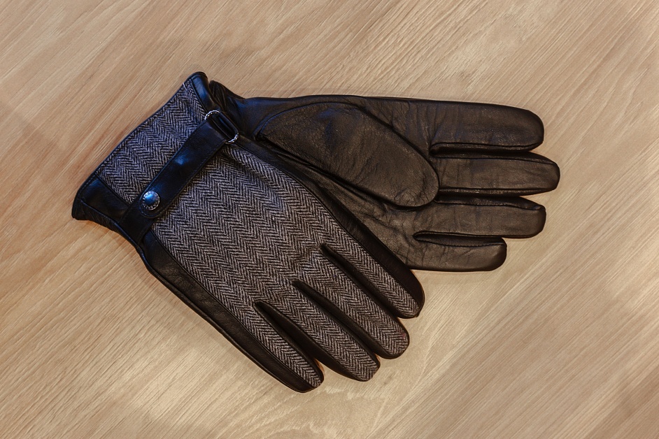 Перчатки муж. нат. кожа/шерсть FABRETTI FABRETTI S1/43-1 black